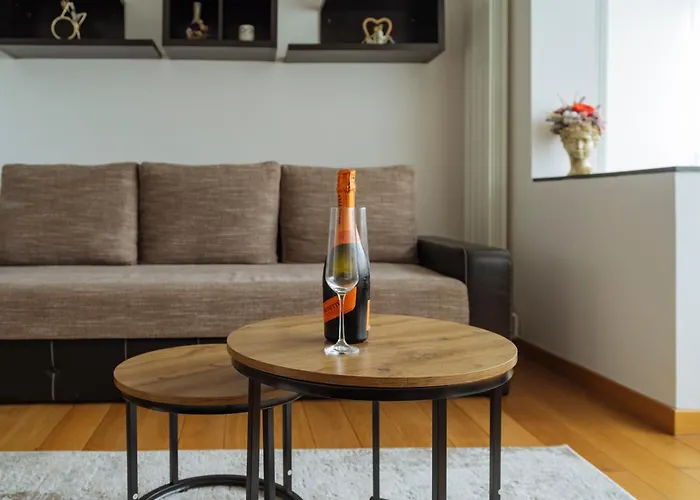 Cr Urban Decebal Center * Bucureşti