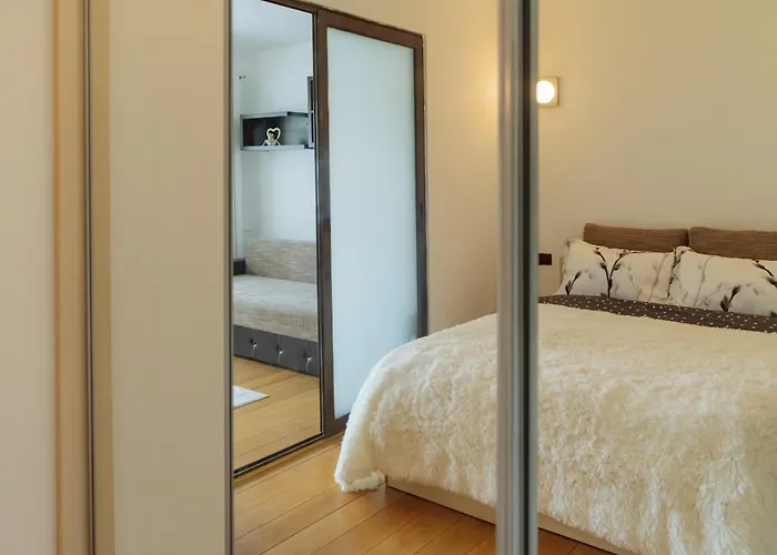 Apartament Cr Urban Decebal Center *