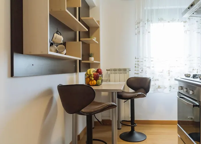 Cr Urban Decebal Center Апартаменти