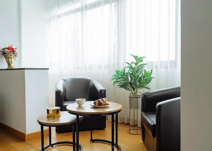 Cr Urban Decebal Center