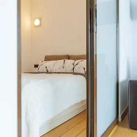 Cr Urban Decebal Center Bukarest