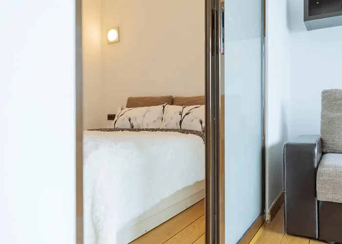 Cr Urban Decebal Center Bukarest